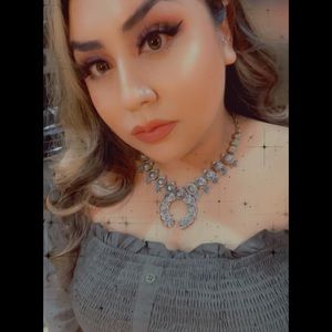 Meet your Posher, Luz